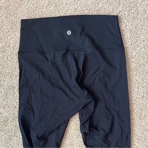 Lululemon crop leggings size 6